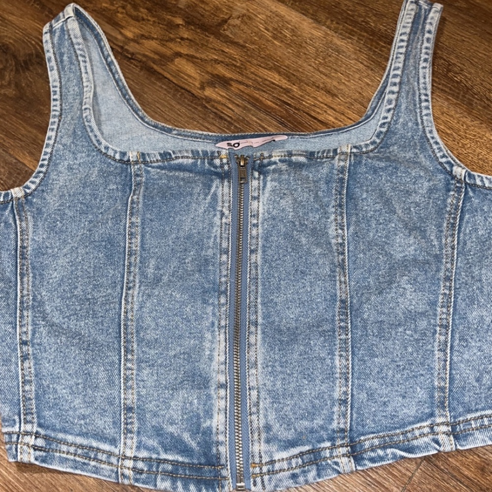 Womens zip up crop top